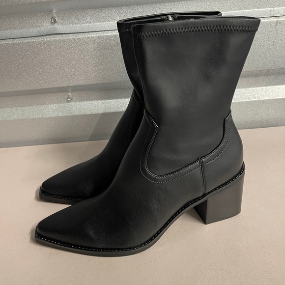 Dolce Vita Women's Black Zippered Pointed Toe Josiah Bootie Block Heel Boots 11 - Picture 8 of 9